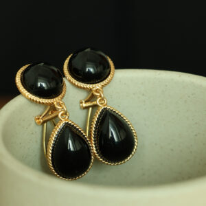 #169 Retro, exaggerated, high-end, elegant and light luxury fashion earrings