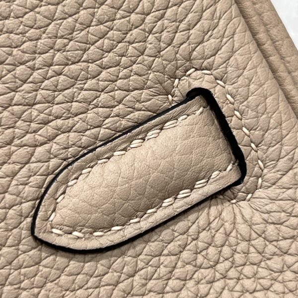 #196 Fashionable and high-end grey trench coat bag - Image 6