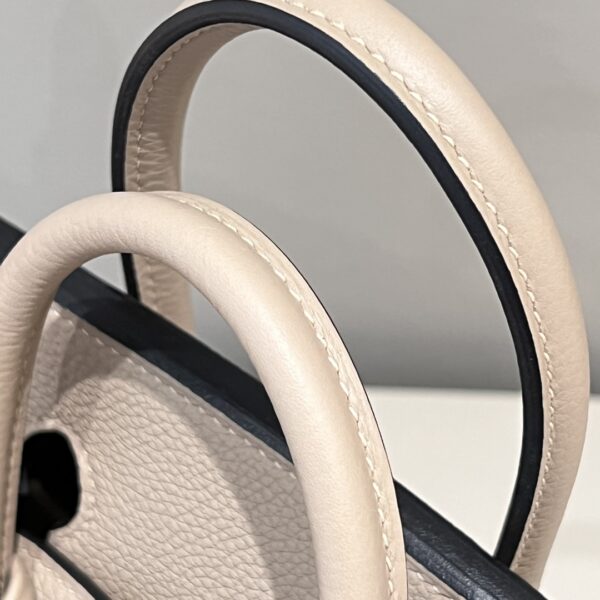#196 Fashionable and high-end grey trench coat bag - Image 9