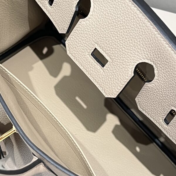 #196 Fashionable and high-end grey trench coat bag - Image 10