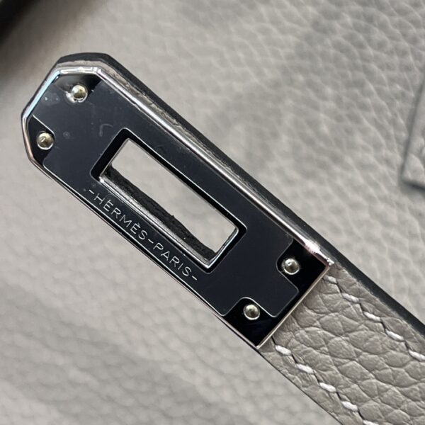 #197 Fashionable and high-end asphalt grey bag - Image 5