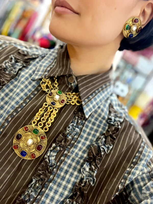 #294 Retro and Exaggerated Necklace with a fashionable and high-end feel