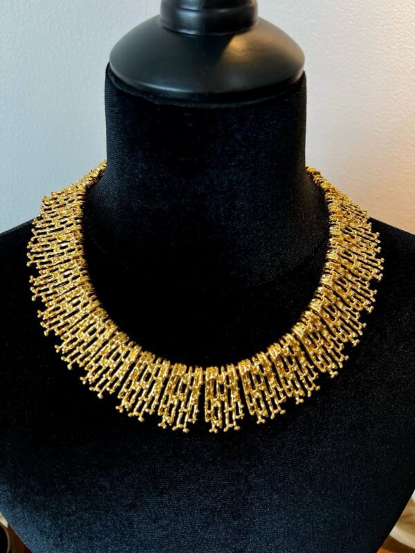 #296 Retro gold necklace, earrings and brooch set with a fashionable and high-end feel - Image 7