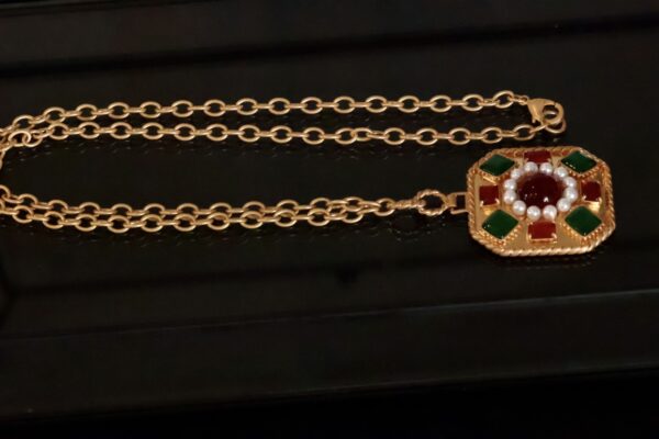 #306 Fashionable and high-end Retro Necklace, glass Pearl Necklace - Image 3