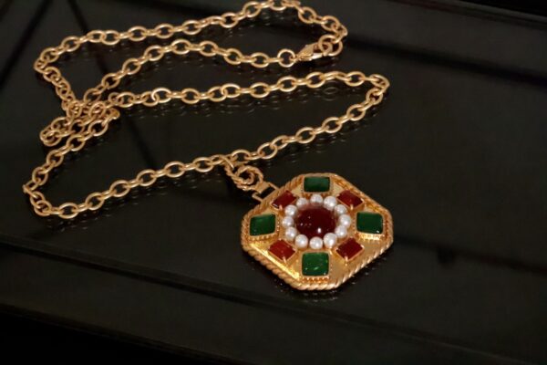#306 Fashionable and high-end Retro Necklace, glass Pearl Necklace - Image 4