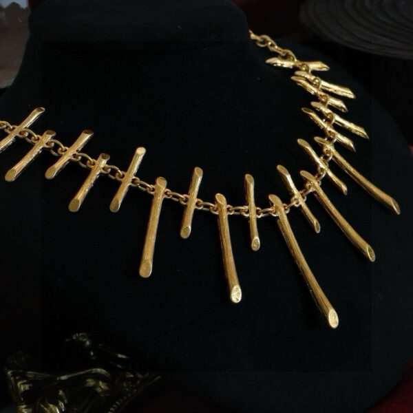 #305 Fashionable and High-end Retro Necklace, a niche design necklace - Image 7