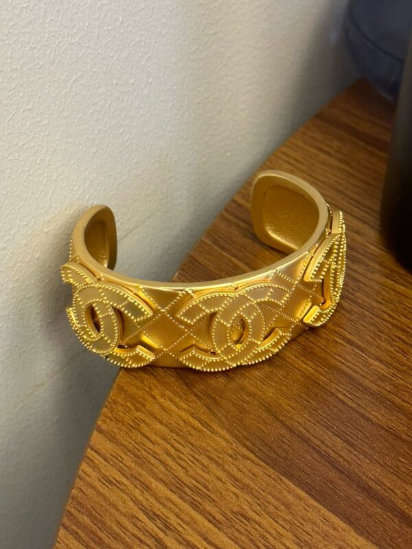 Vintage gold CC earrings, bracelet set - Image 10