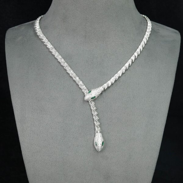 #193 Fashionable, high-end, elegant and niche jewelry for girls, collarbone chain
