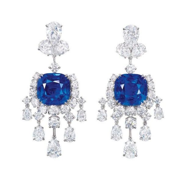 #250 Fashionable and high-end 925 silver niche design versatile girls' earrings