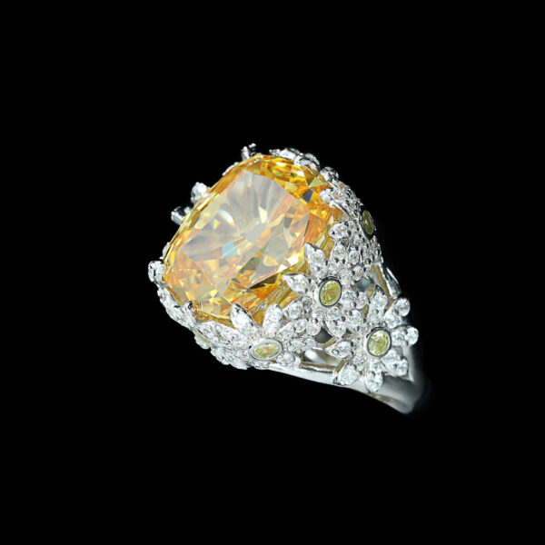 #268 Fashionable and high-end 925 silver niche design Daisy shape ladies' Ring - Image 2