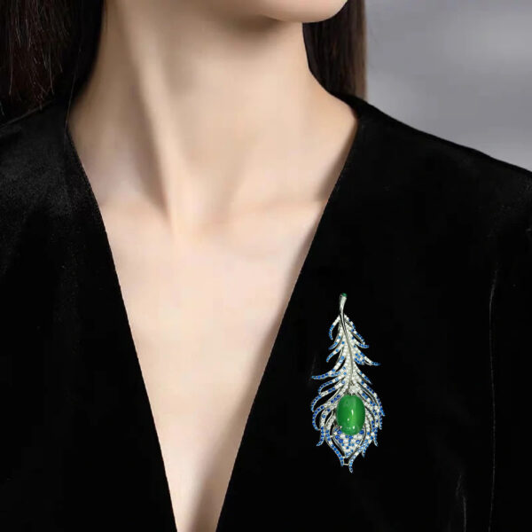 #182 Fashionable, high-end and Elegant Jewelry brooch for girls - Image 6