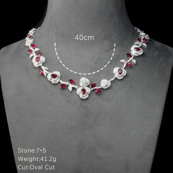 #265 Fashionable and high-end 925 silver niche design rose-shaped girls' necklace - Image 3