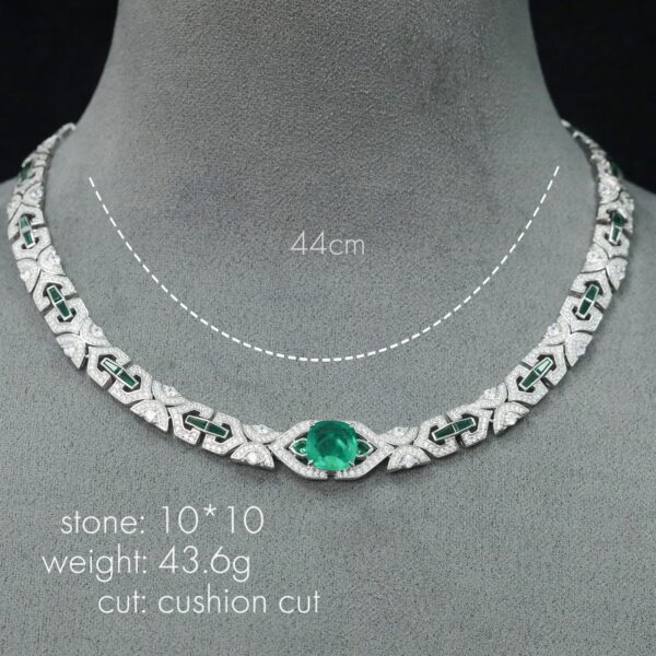 #191 Elegant green women's necklace with a fashionable and high-end feel - Image 11