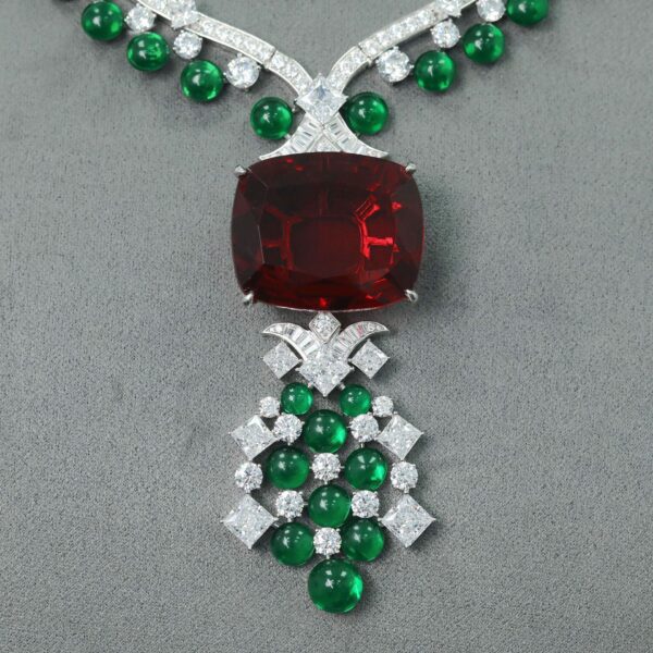 #264 Fashionable and high-end 925 silver niche design green long pendant Girls' necklace - Image 3