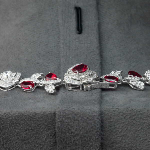 #265 Fashionable and high-end 925 silver niche design rose-shaped girls' necklace - Image 4