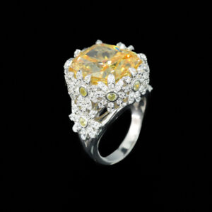 #268 Fashionable and high-end 925 silver niche design Daisy shape ladies' Ring