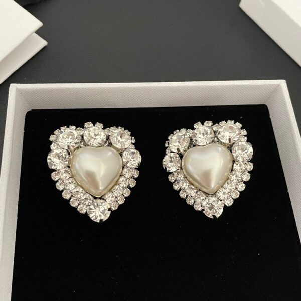 #302 Retro Heavy Industry New Niche High-end Style heart-shaped ear clip earrings - Image 8