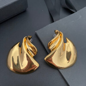 #303 Retro Heavy Industry New Niche High-end irregular ear Clip earrings