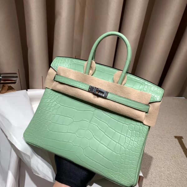 #165 Classic and high-end handbag for ladies - Image 9