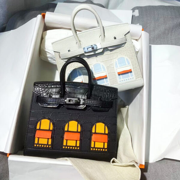 #164 A classic handbag with a color-blocked house bag - Image 16