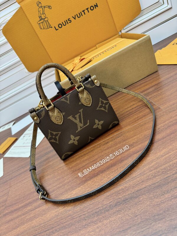 #159 M46839 Classic handbag