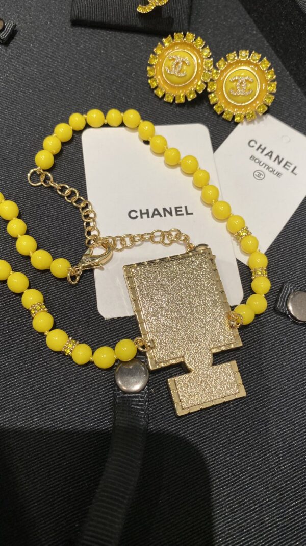 #205 Retro Classic Style Yellow fashionable short Necklace - Image 11