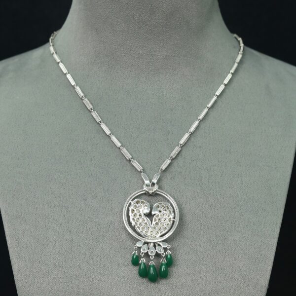 #185 Fashionable, High-end and Elegant Jewelry Party Event Girls' Necklaces - Image 2
