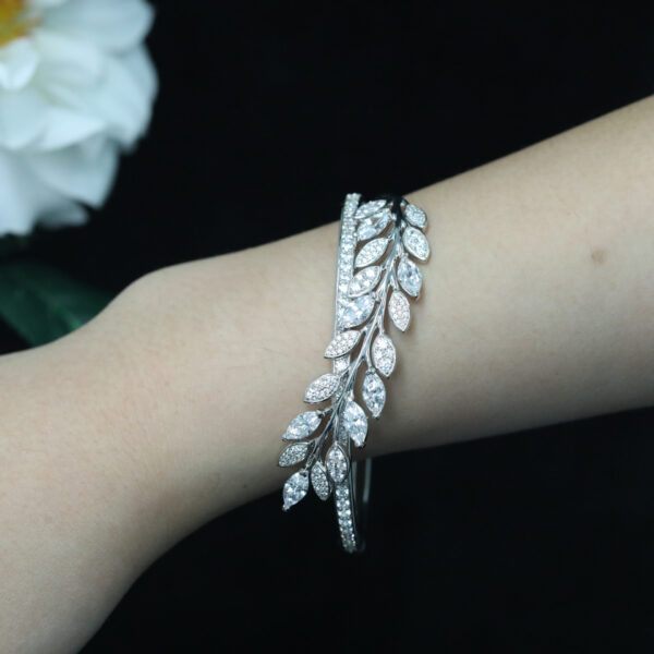 #237 Fashionable and High-end 925 silver Niche and versatile Girls' Bracelet - Image 2