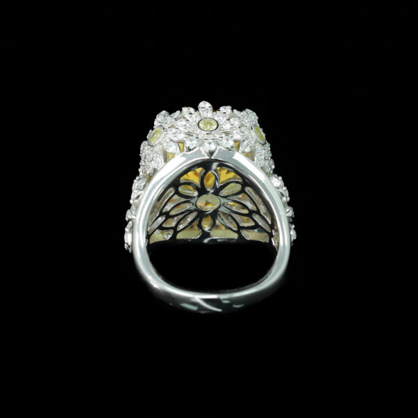 #268 Fashionable and high-end 925 silver niche design Daisy shape ladies' Ring - Image 6