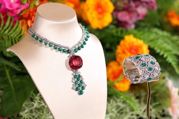 #264 Fashionable and high-end 925 silver niche design green long pendant Girls' necklace - Image 5