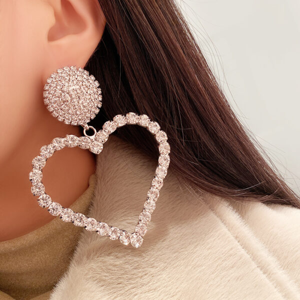 #75 Fashionable and Sophisticated Heart Earrings with Exaggerated Heart-shaped Studs - Image 3