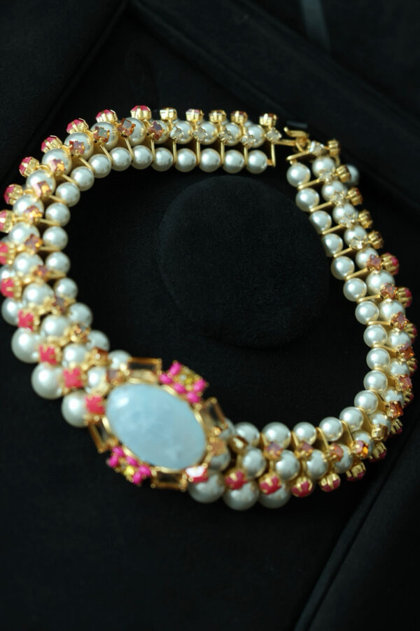 #313 Fashionable and High-end Retro colored diamond Pearl Necklace - Image 2
