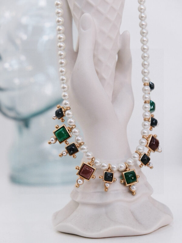 #312 Stylish and High-end retro Pearl necklace - Image 3