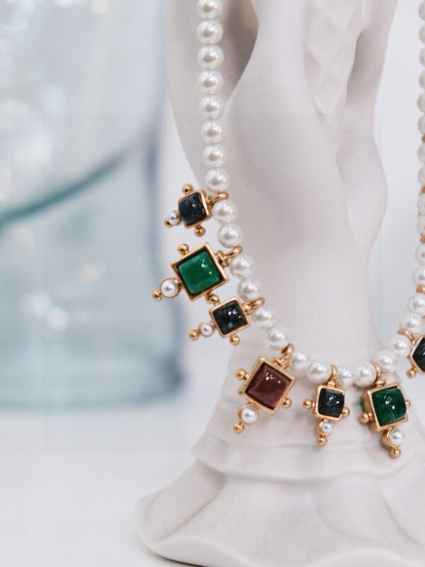 #312 Stylish and High-end retro Pearl necklace - Image 4