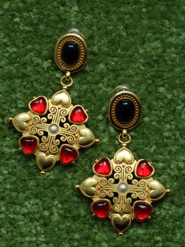 #316 Retro and High-end glass earrings - Image 8