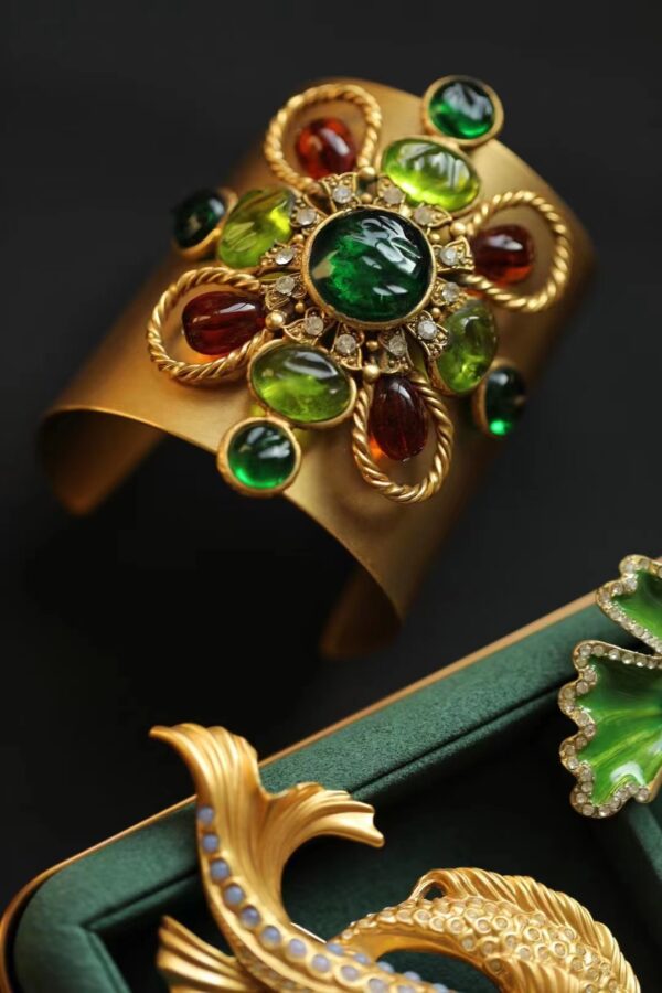 #315 Stylish and High-end Retro brass Glass bracelet - Image 2