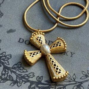 #291 European-style vintage cross pendant long necklace. The chain is approximately 75 + 10 cm in length.