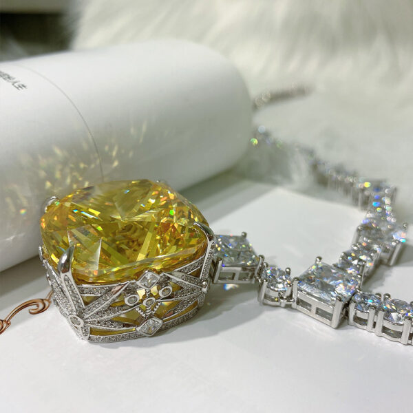 #218 S925 silver Fengfang goose yellow 30*30ct high-carbon diamond wedding necklace for ladies - Image 8