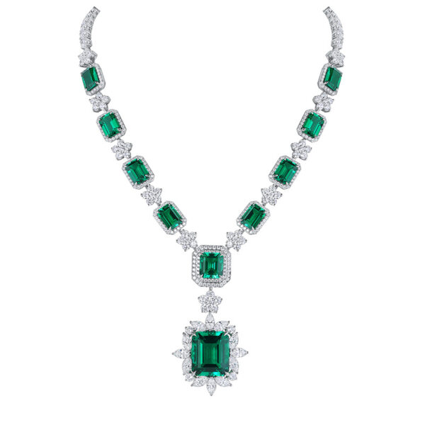 #216 S925 silver laboratory-grown emerald necklace. Main stone: 33.6 carats