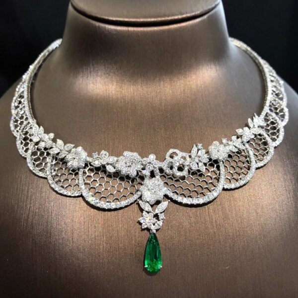 371#High end natural emerald necklace with main stone of 1.24 carats, 18k gold inlaid with diamonds and international certificate vvg - Image 5
