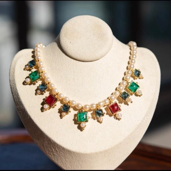 #312 Stylish and High-end retro Pearl necklace - Image 6