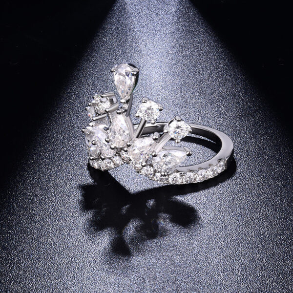 #157 S925 Silver Light Luxury, exquisite and high-end crown row ring, teardrop Moissanite, ladies' stacked ring - Image 9