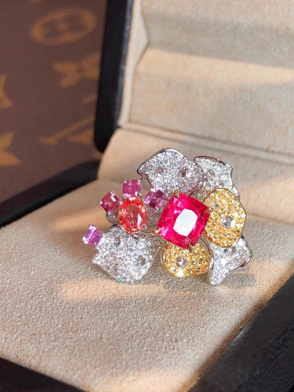 399#High end fashion natural fire lotus color spinel ring with 1.54 carats of main stone and 18k gold inlaid with natural diamonds