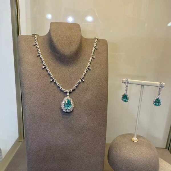 #120 S925 Silver Light Luxury Exquisite High-end Feel 8.63-carat Large water drop cultivated Paraiba blue Gemstone necklace - Image 3
