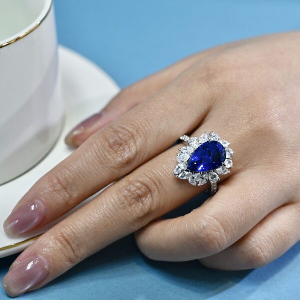 # 134 S925 Silver Light Luxury Exquisite High-end Feel 5.3ct cultivated sapphire Large water drop ring - Image 2