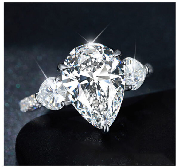 #154 S925 Silver Light Luxury, exquisite and high-end, 5-carat water drop grand set full Moissanite diamond ring - Image 4