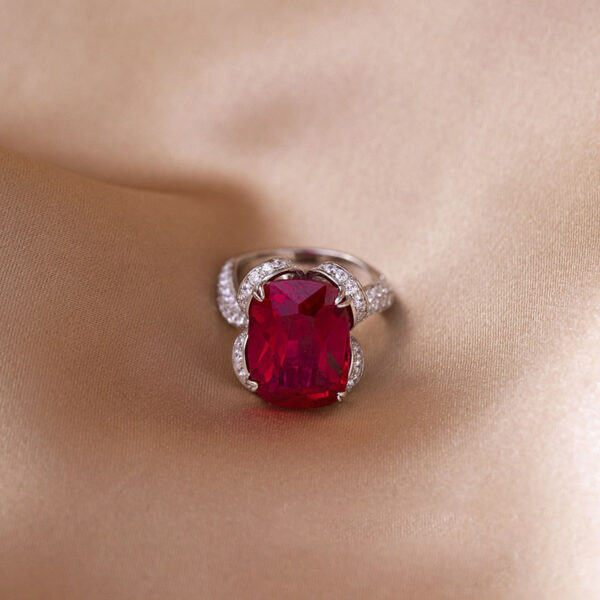 #230 S925 13ct pure silver set with cultivated pigeon blood red gemstone pillow ring - Image 3