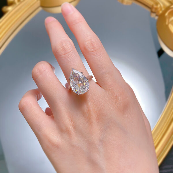 #297 New S925 Silver 8ct Geometric High-Carbon Diamond 12*18mm Women's Wedding Ring - Image 2