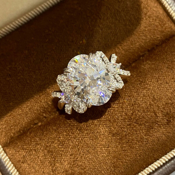 #285 925 sterling silver plated with gold, butterfly-shaped pendant, pigeon egg-shaped diamond ring, G color high-carat diamond, oval shape, 6 carats, engagement ring - Image 2