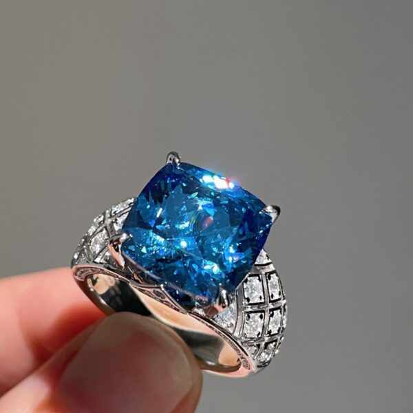 #158 S925 Silver Light Luxury Exquisite High-end 7*9mm ring - Image 4